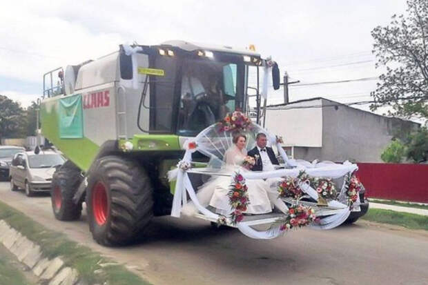 Картинки по запросу К-700 трактор и свадьба