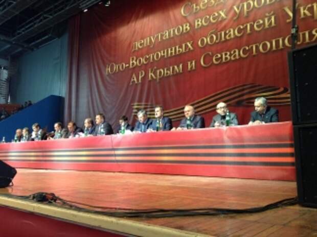 В Харькове депутаты юга и востока взяли власть в свои руки. Харьков В Харькове депутаты юга и востока взяли власть в свои руки