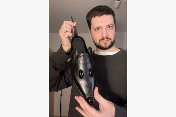 Россиянин создал ботинки с крысиными мордами и привлек внимание иностранцев