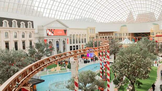 От Екатерины II до Валентины Терешковой: 8 марта в «Острове Мечты» оживут великие женские истории