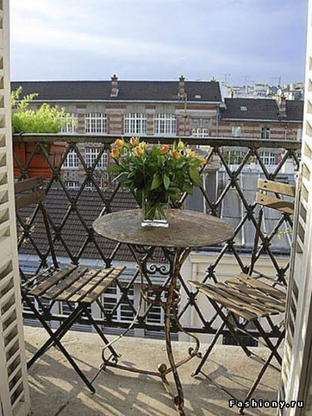 Кованную мебель.