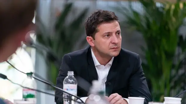 Зеленский пообещал ввести электронные водительские права в 2019 году