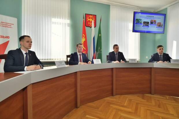 В Майкопе обсудили работу "Движения первых" в 2026 году