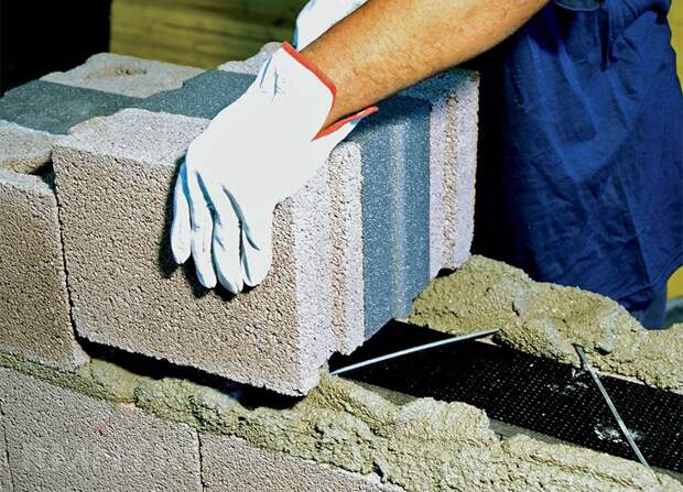 Особенности строительства и утепления частного дома из керамзитобетонных блоков