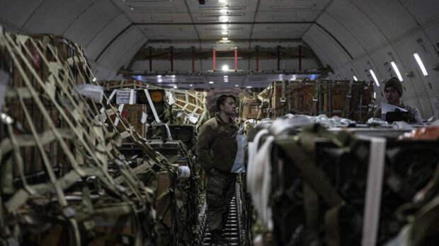 FT: Трамп пригрозил оставить Украину без оружия из-за позиции ЕС по Ирану