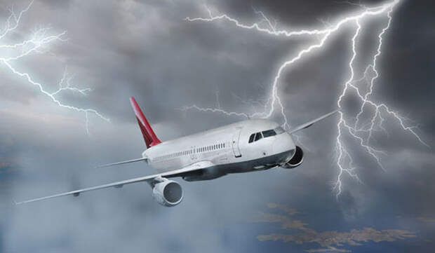 В самолеты часто попадаю молнии авиация, катастрофы, опасности, самолеты