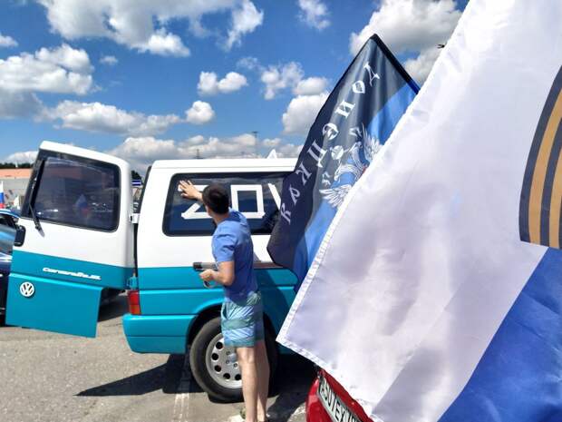Участницы автопробега в День России не сдержали слез от гордости за страну