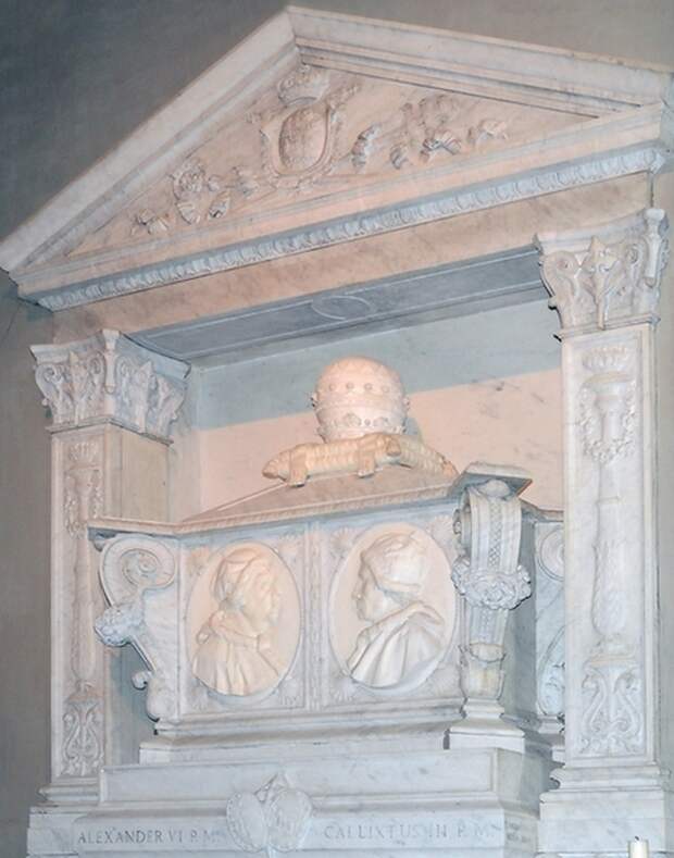 Гробница пап Александра VI и Каликста III . / Фото: triposo.com 