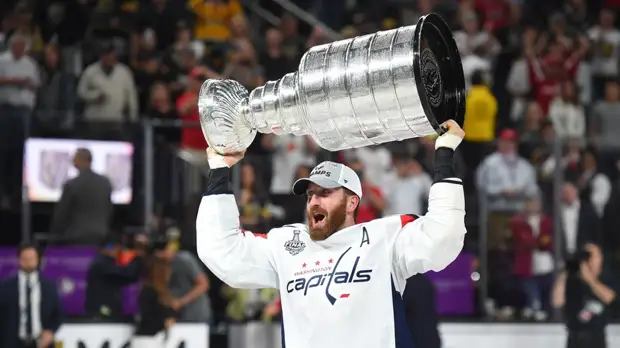 Двукратный обладатель Кубка Стэнли Орпик объявил о завершении карьеры