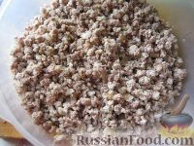 Фото приготовления рецепта: Пирожки картофельные с мясом - шаг №2