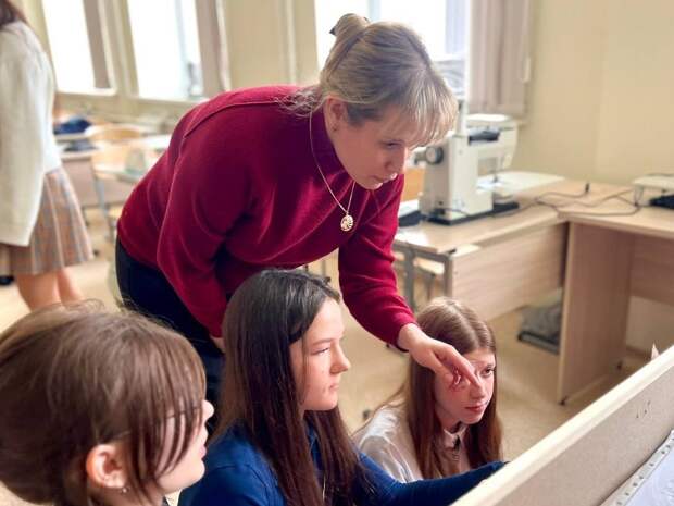 На Смоленщине 11 педагогов будут привлечены к работе в школах по программе «Земский учитель»