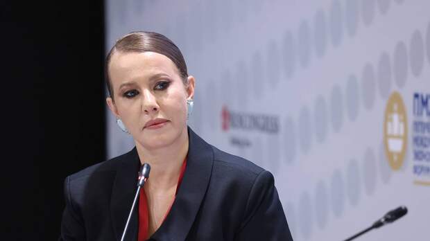 Страховая хочет через суд взыскать с Собчак 166 тысяч рублей за залив квартиры