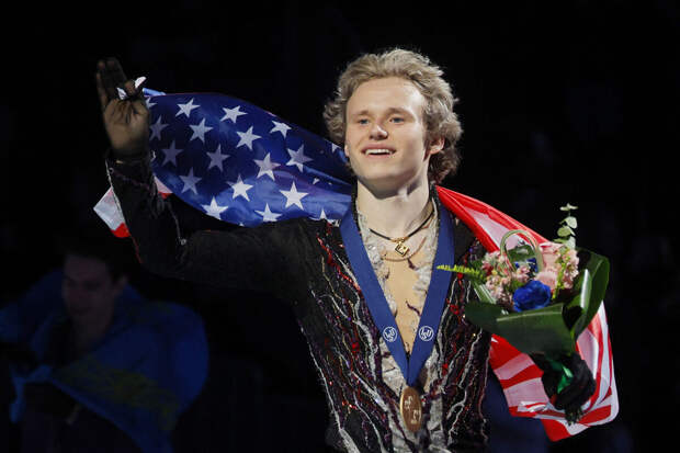 Тренер Давыдов заявил, что бог поцеловал фигуриста Малинина и дал ему акробатику