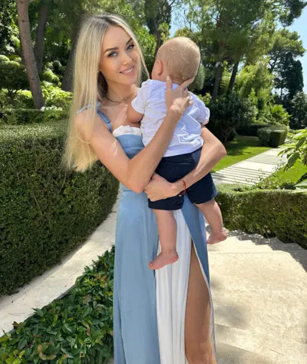 Ксения Сухинова с сыном Артёмом