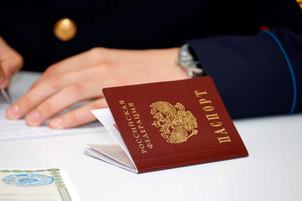 Forbes: банки лишили доступа к базам МВД для проверки паспортных данных клиентов