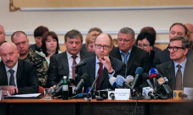 А.Яценюк о работе парламента: они меня шантажируют А.Яценюк о работе парламента: они меня шантажируют