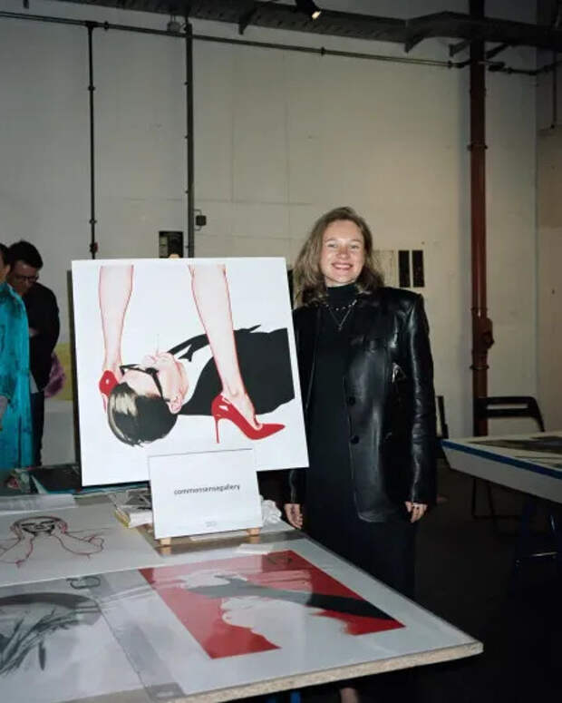 Маша Янковская со своей картиной