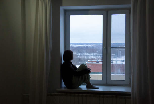 Психотерапевт предупредила о вызываемых одиночеством опасных болезнях