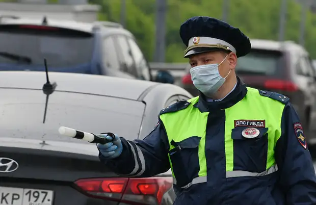 Зависят от мутаций: в Роспотребнадзоре рассказали о меняющихся симптомах COVID-19