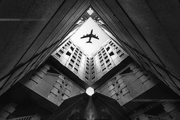 Город и самолёт. кадр, фото