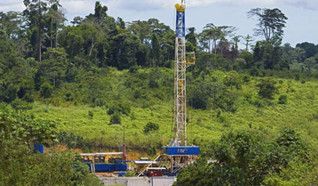 Забастовки приостановили добычу нефти в Эквадоре