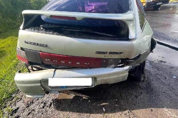 В Тамбовской области на перекрёстке столкнулись ВАЗ и "Hyundai"