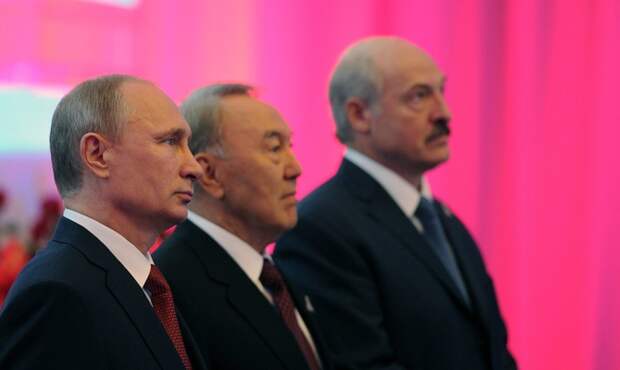 Главы России, Беларуси и Казахстана продолжили обсуждать вопросы развития ТС Главы России, Беларуси и Казахстана продолжили обсуждать вопросы развития ТС