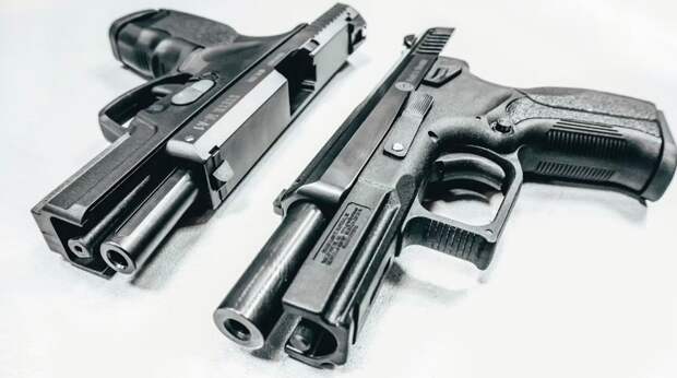 Известного актера Этана Джемисона арестовали за покушение на человека