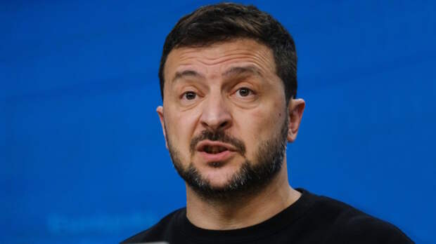 Зеленский заявил о продолжении переговоров России, Украины и США