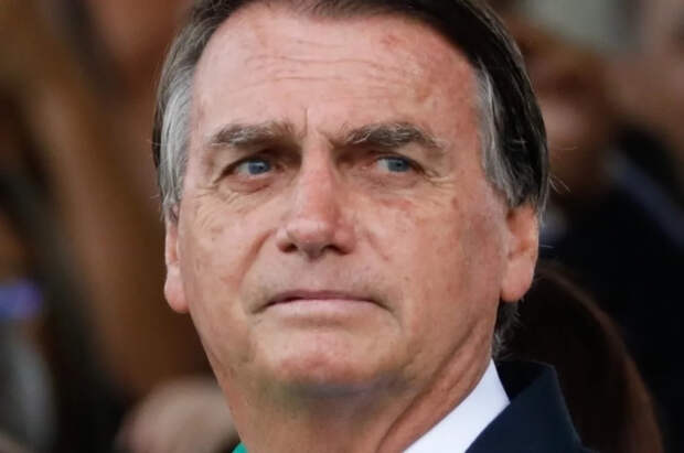Экс-президент Бразилии Болсонару перенес еще одну операцию