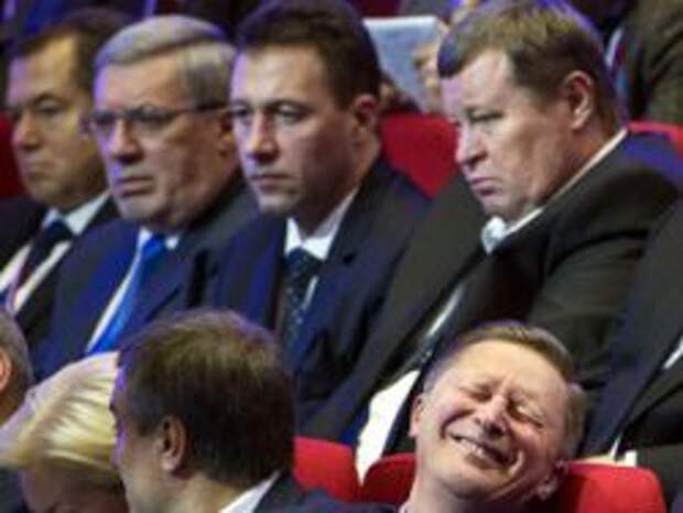 Сергей Иванов берет управление полпредами на себя Сергей Иванов берет управление полпредами на себя