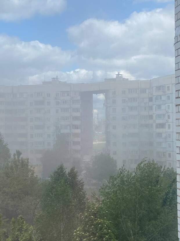 Губернатор Гладков: в Белгороде после обрушения дома госпитализировали подростка