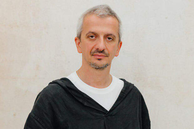 Богомолов против МХАТа: как три недели сотрясали театральный мир