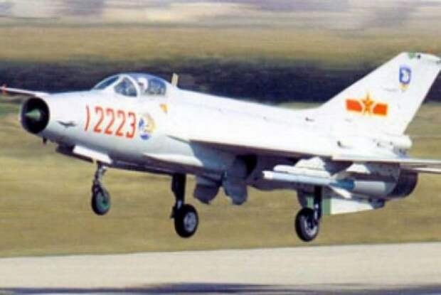 Основу китайской боевой авиации даже сегодня составляют старые советские самолеты 50-летней давности