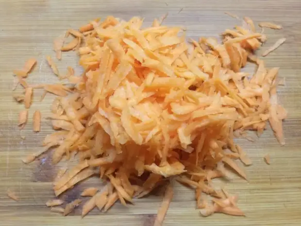 Овощной суп с зеленым горошком и стручковой фасолью