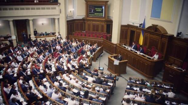 Украинские депутаты заявили о «продаже Украины» из-за законопроекта о рынке земли