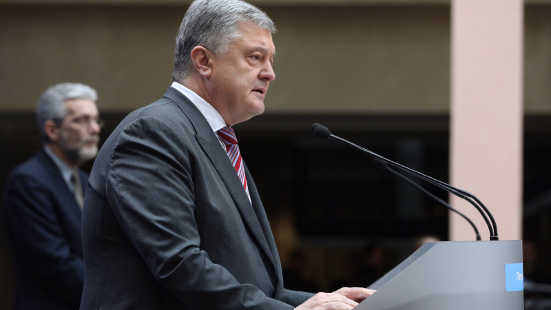 Как Украина смертельно поссорилась с Польшей, Венгрией, Румынией, Белоруссией и ФРГ