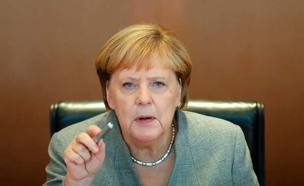 Меркель рассказала, почему предложила ЕС встретиться с Путиным