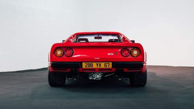 Ferrari 288 GTO из коллекции французского гонщика продали за 3,5 миллиона евро
