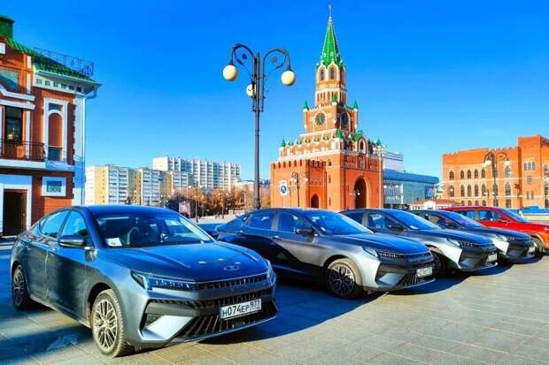 АвтоВАЗ меняет донора для своего проекта названного в народе "шильдик инжиниринг". Речь о питерском заводе перешедшем под управление главного отечественного производителя автомобилей.-2