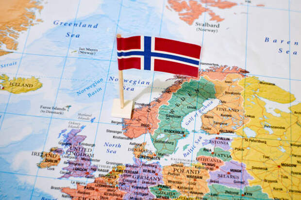 Норвегия признает, что русские ей не угрожают, но готовится к войне с Россией