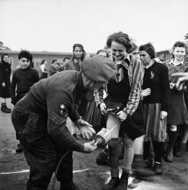 Врата ада: Освобождение лагеря Берген-Бельзен, апрель 1945 год