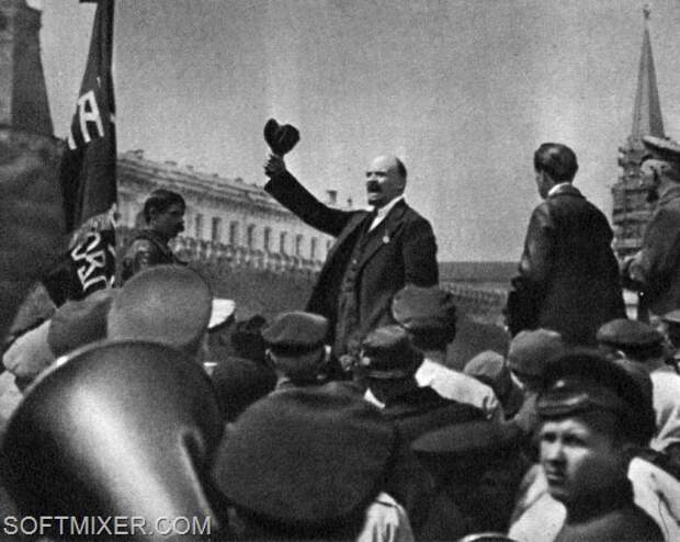 Ленин_на_параде_кпл