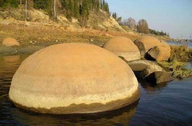 Круглые камни острова Чамп: загадка арктического архипелага (фото)