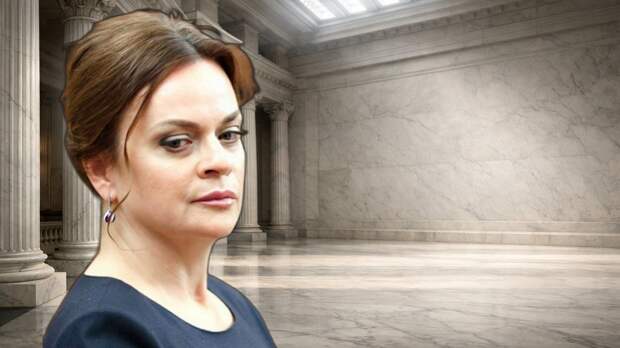 Тень Кремля над Кузбассом: как Анна Цивилева прошла путь от скромного врача до «хозяйки» угольной империи и генеральского ранга