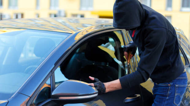 Прокуратура зафиксировала снижение числа автоугонов в Москве за девять месяцев 2025 года
