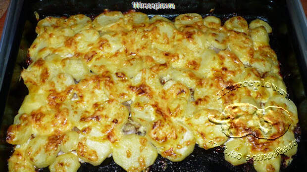 Картошка в духовке с помидорами и сыром и курицей в духовке рецепт с фото