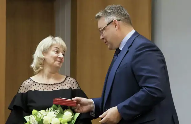 «Не смогла пройти мимо»: получившая награду от губернатора учительница рассказала, как спасла детей от преступника