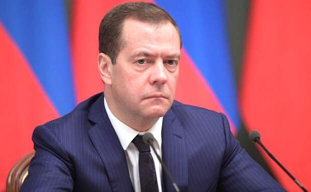 https://bombardir.nekkimobile.ru/images/nut_articles/image/0b79a24c26bb1c4ef8859e3bc31f4c7c.jpg