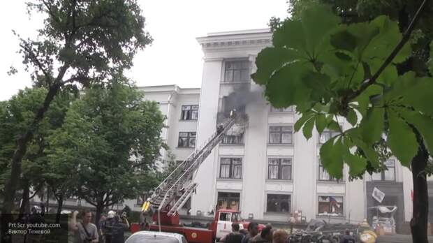 Удар по луганску 2014. Авиаудар по Луганской ОГА. Обстрел Луганска 2 июня 2014 года.